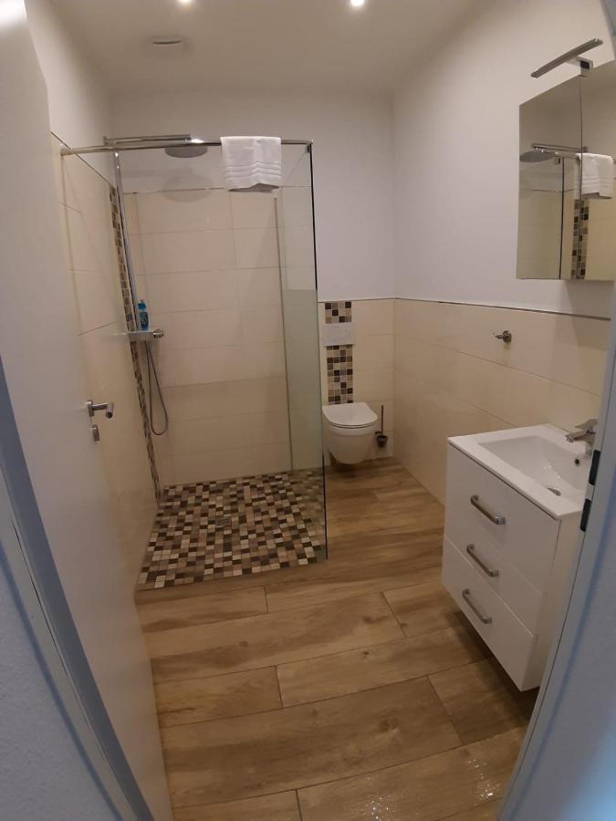 Ferienwohnung Carina ヴィルヘルムスハーフェン エクステリア 写真